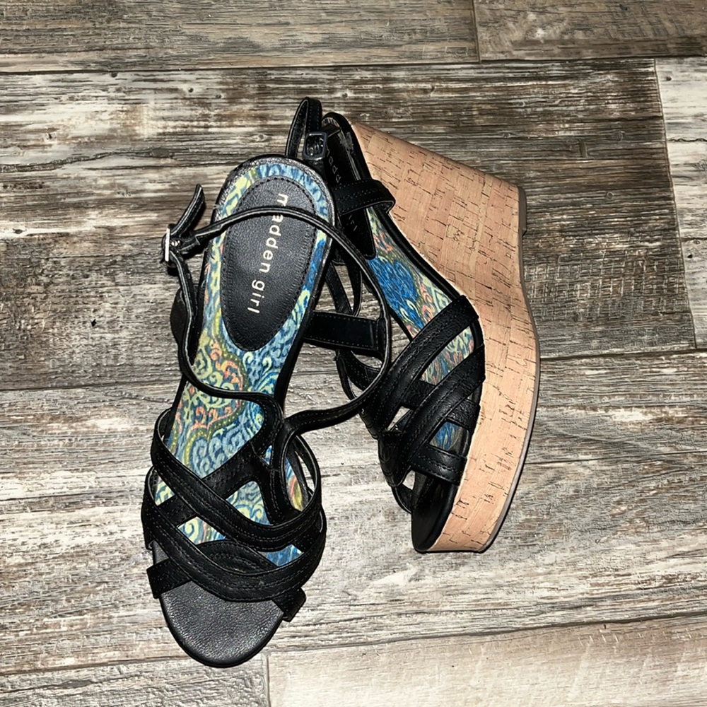 MADDEN GIRL EASE STRAPPY WEDGE SANDALS